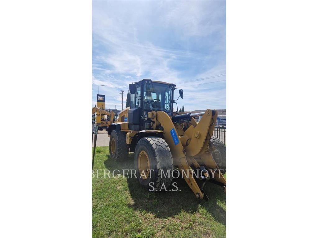 CAT 938M Incarcator pe pneuri