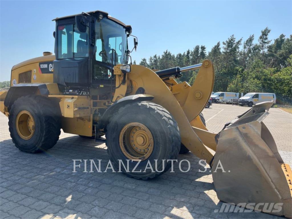 CAT 938M Incarcator pe pneuri