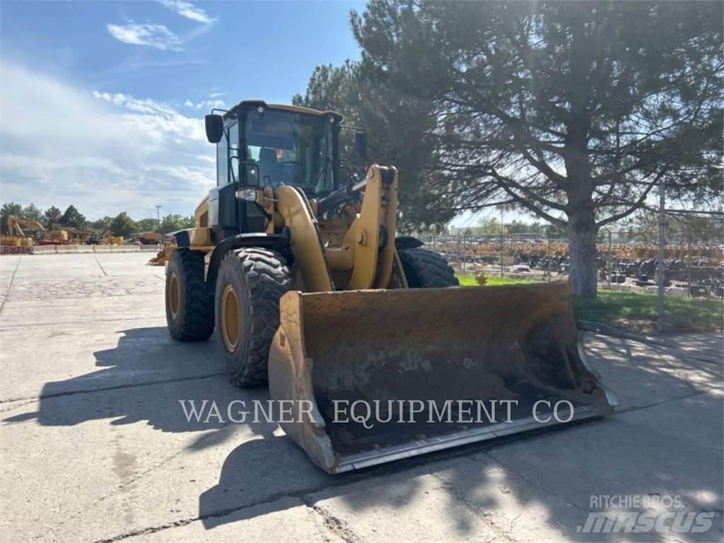CAT 938M Incarcator pe pneuri
