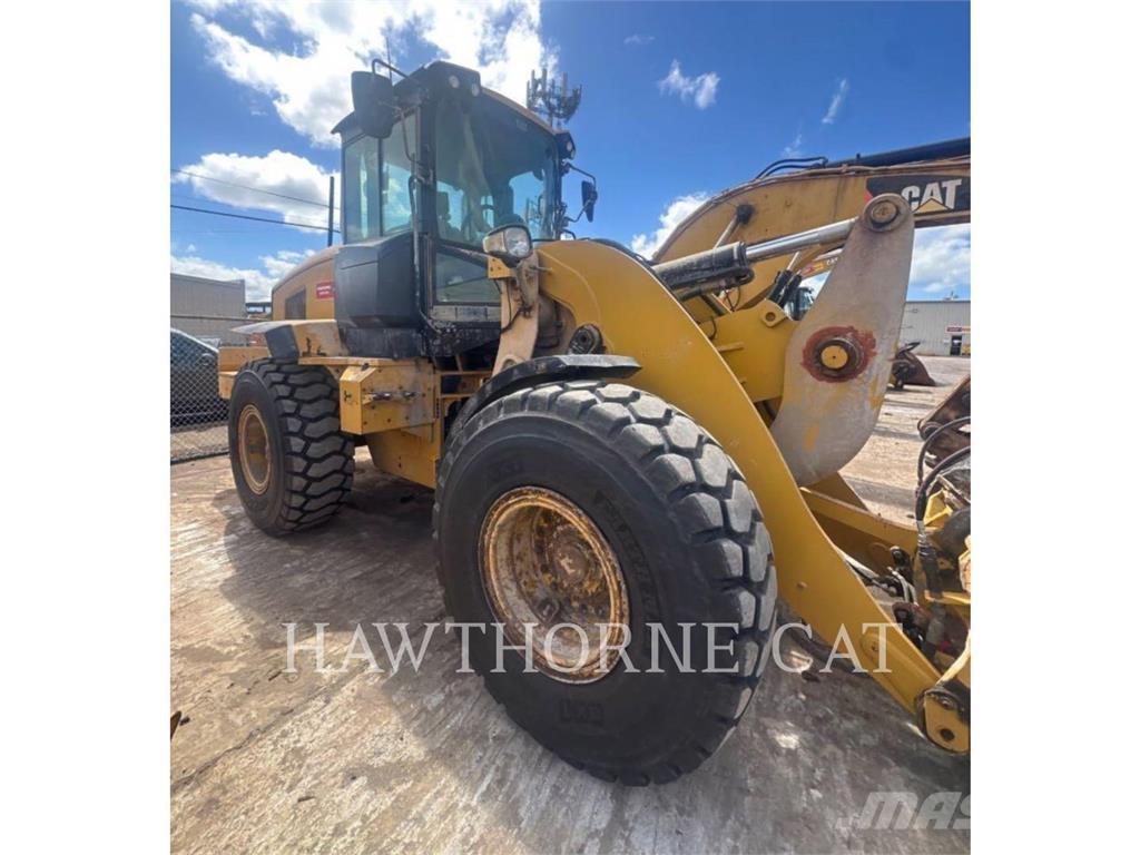 CAT 938M Incarcator pe pneuri