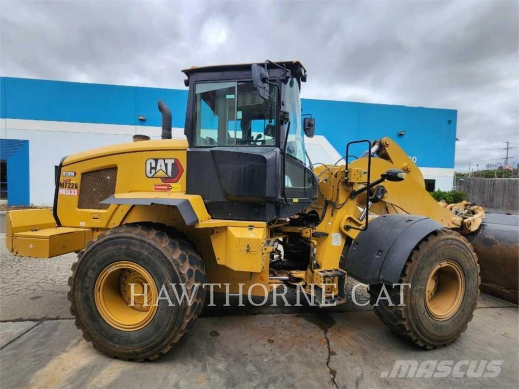 CAT 938M Incarcator pe pneuri
