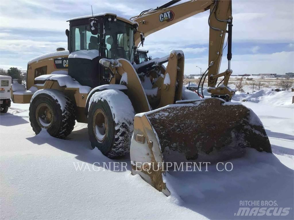 CAT 938M Incarcator pe pneuri