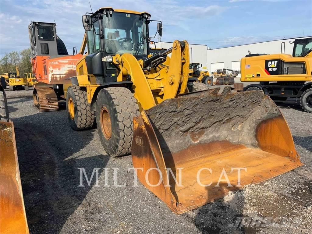 CAT 938M 2V Incarcator pe pneuri