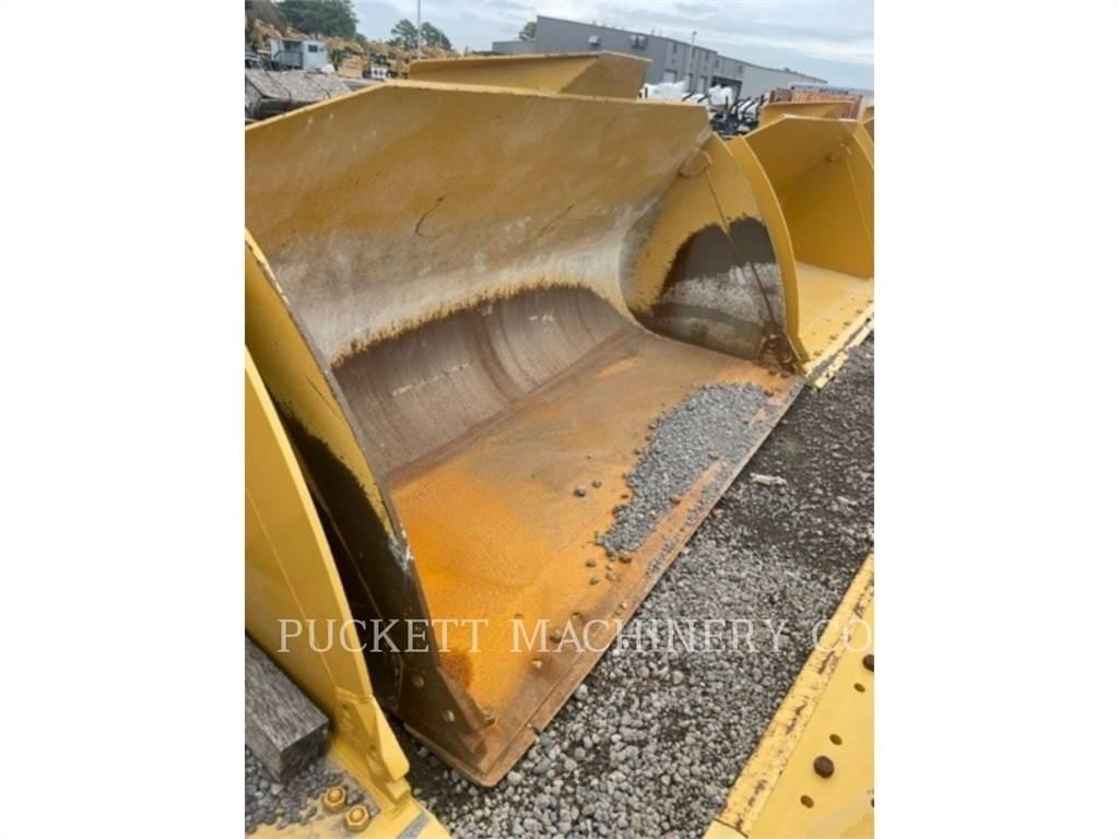 CAT 938M 3.4 YD3 BUCKET Pistoane