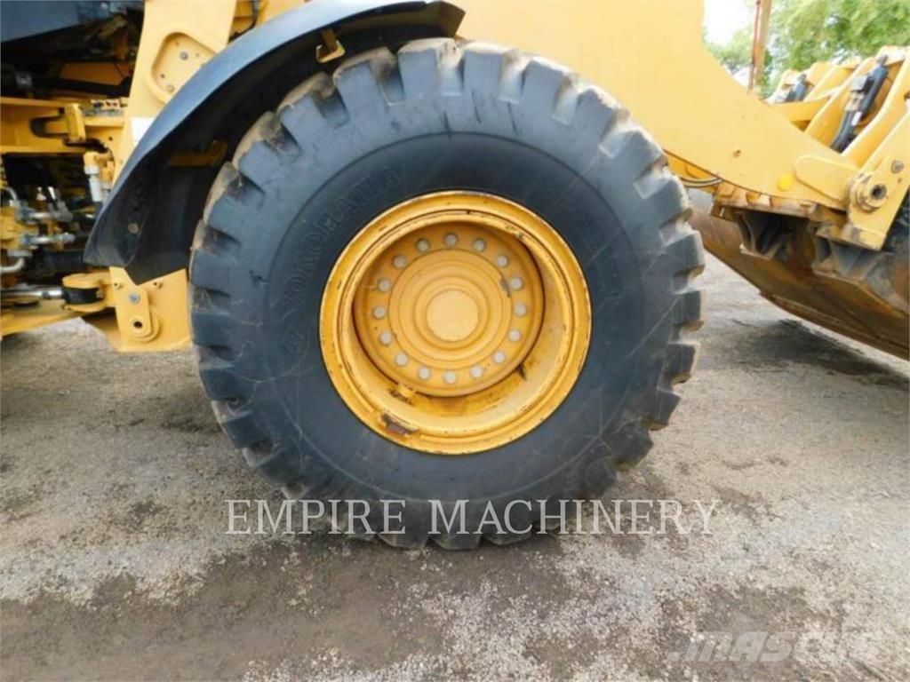 CAT 938M FC Incarcator pe pneuri