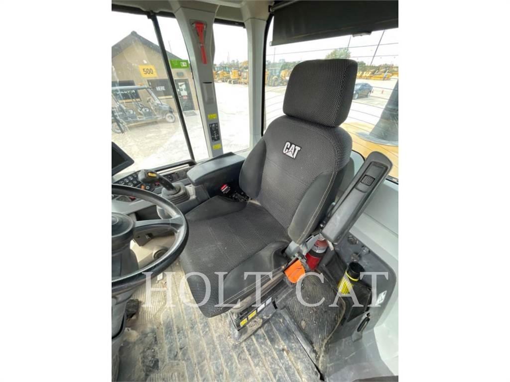 CAT 938M ISO Incarcator pe pneuri