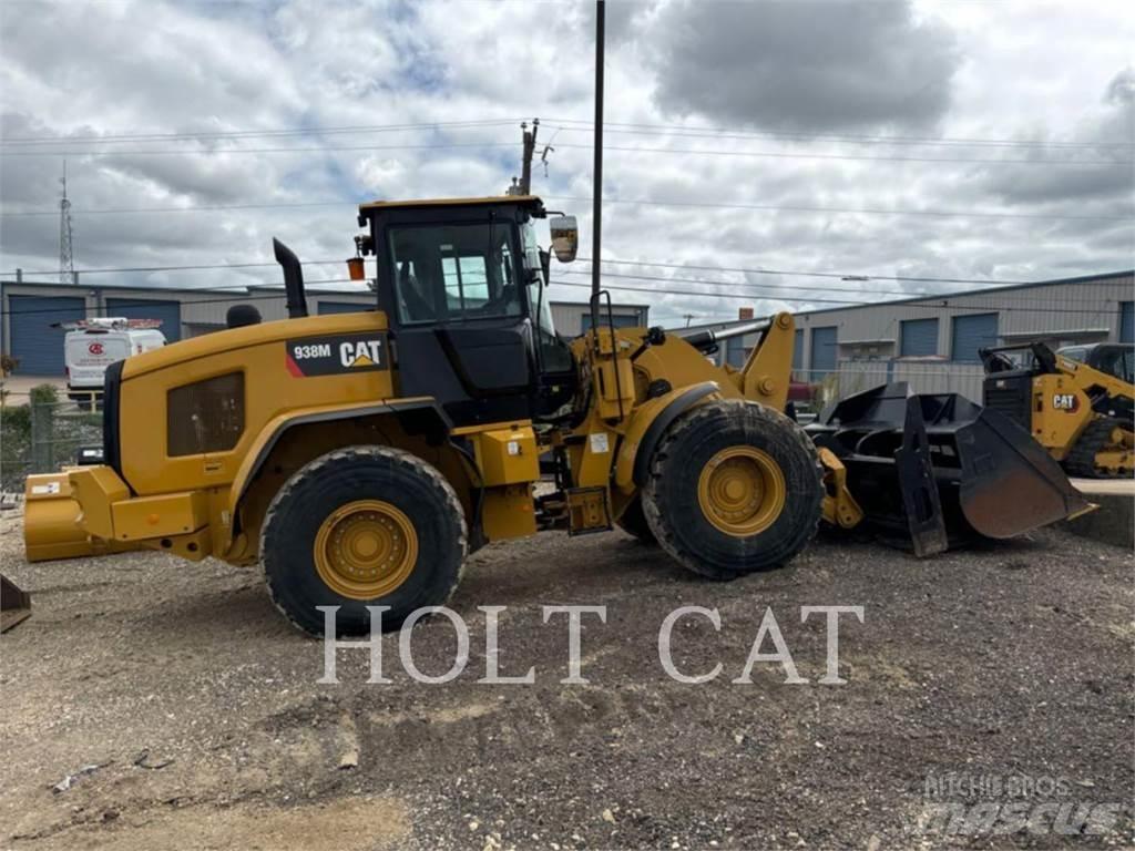CAT 938M QC Incarcator pe pneuri