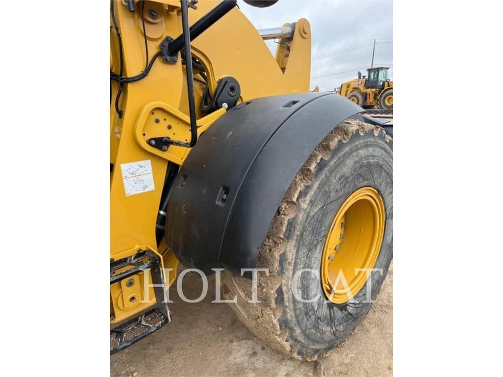 CAT 938M QC Incarcator pe pneuri