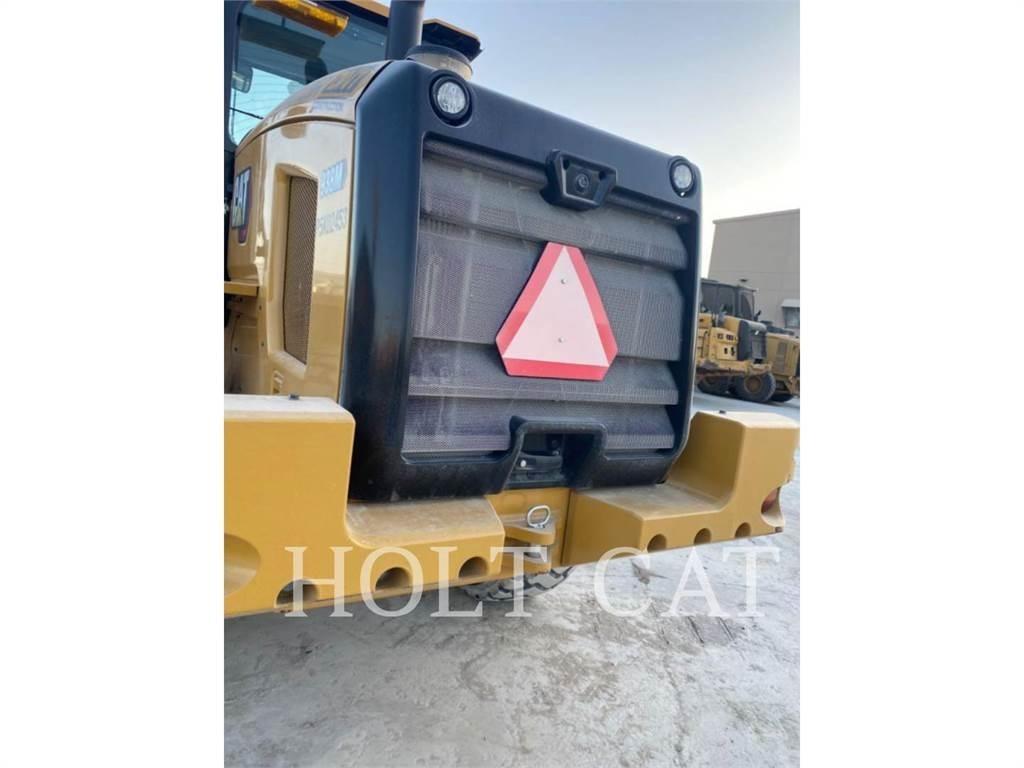 CAT 938M QC Incarcator pe pneuri