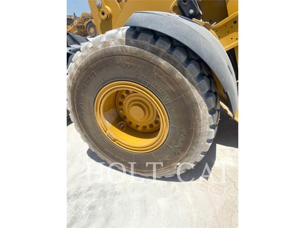 CAT 938M QC Incarcator pe pneuri
