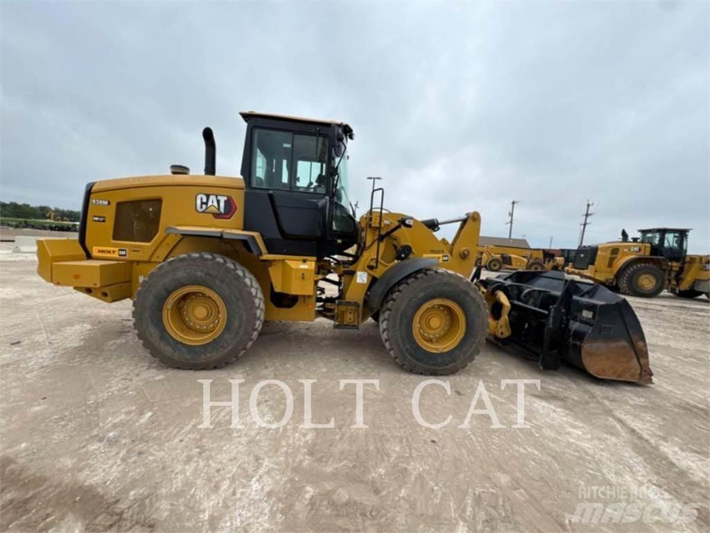 CAT 938M QC Incarcator pe pneuri