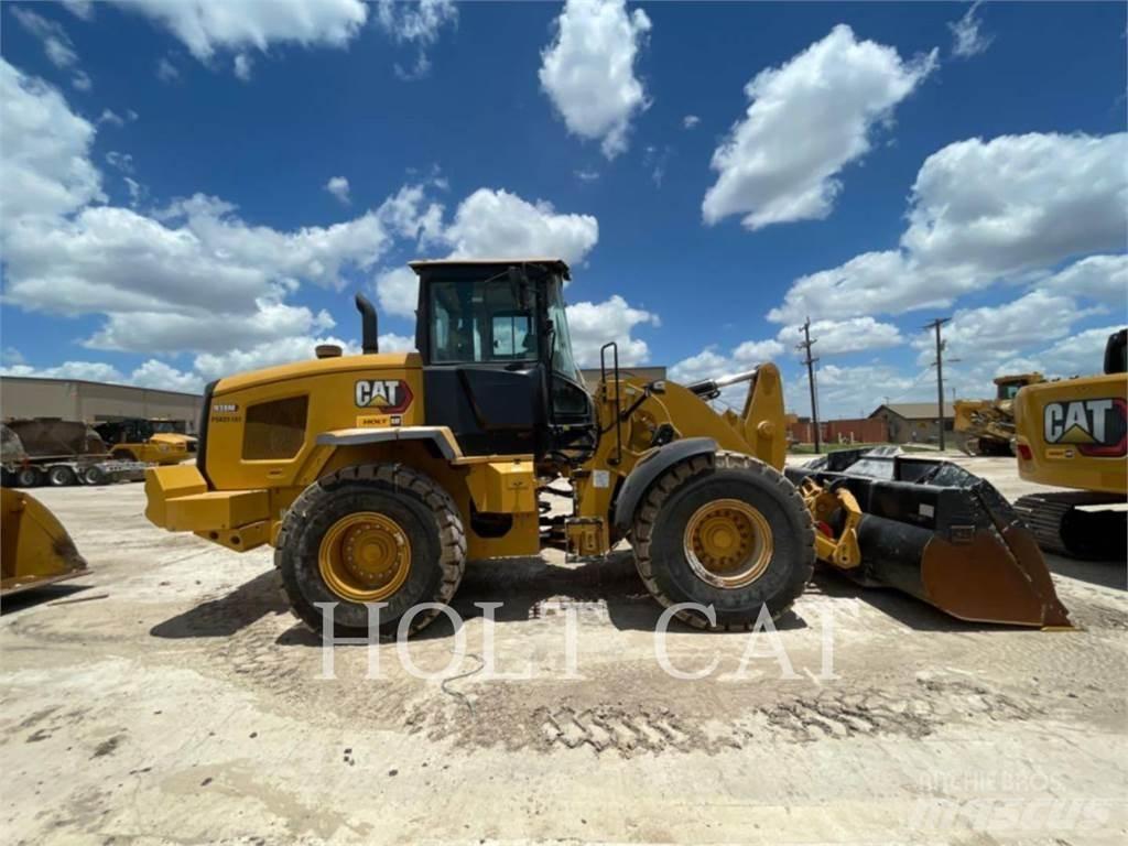 CAT 938M QC Incarcator pe pneuri