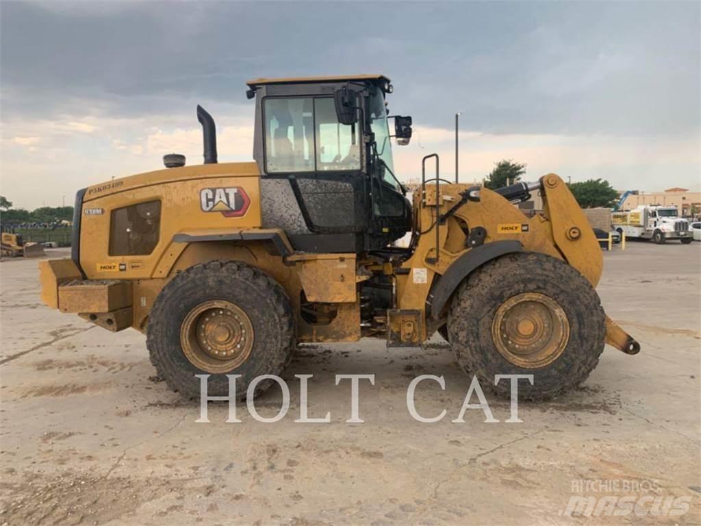 CAT 938M QC Incarcator pe pneuri