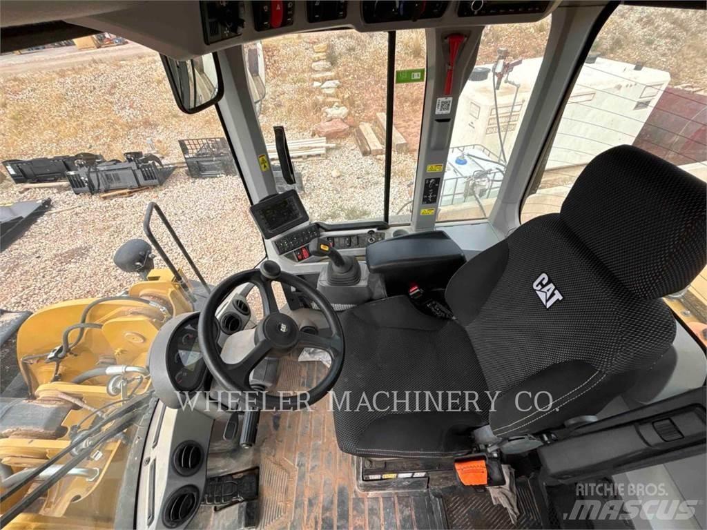 CAT 938M QC Incarcator pe pneuri