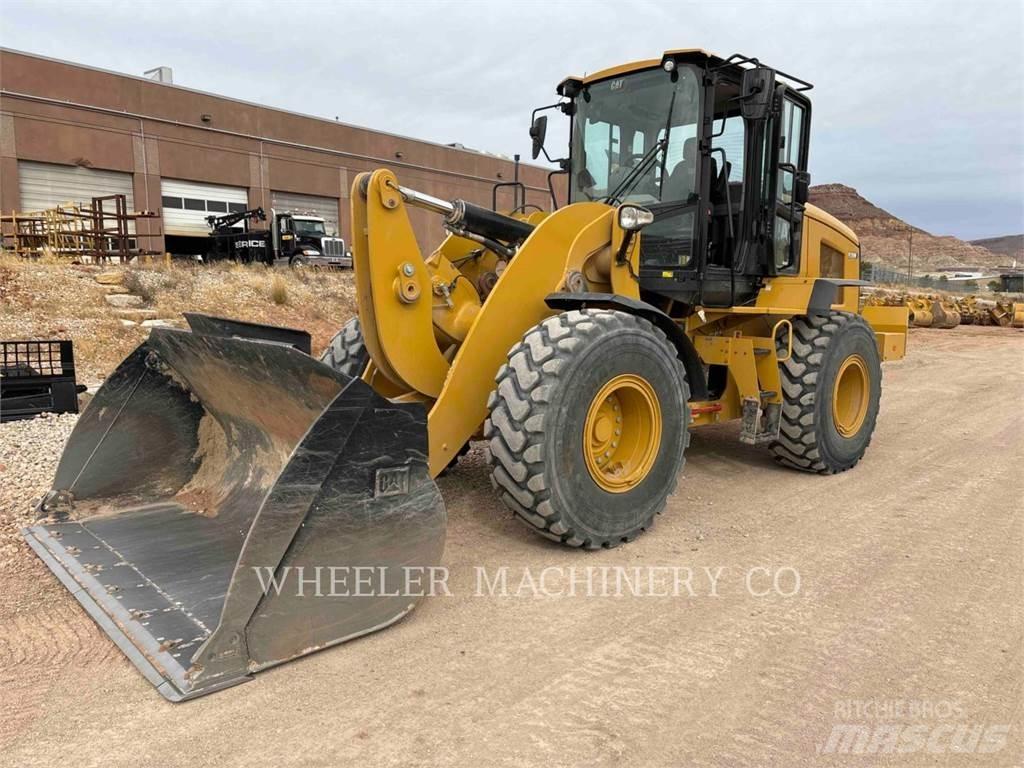 CAT 938M QC Incarcator pe pneuri