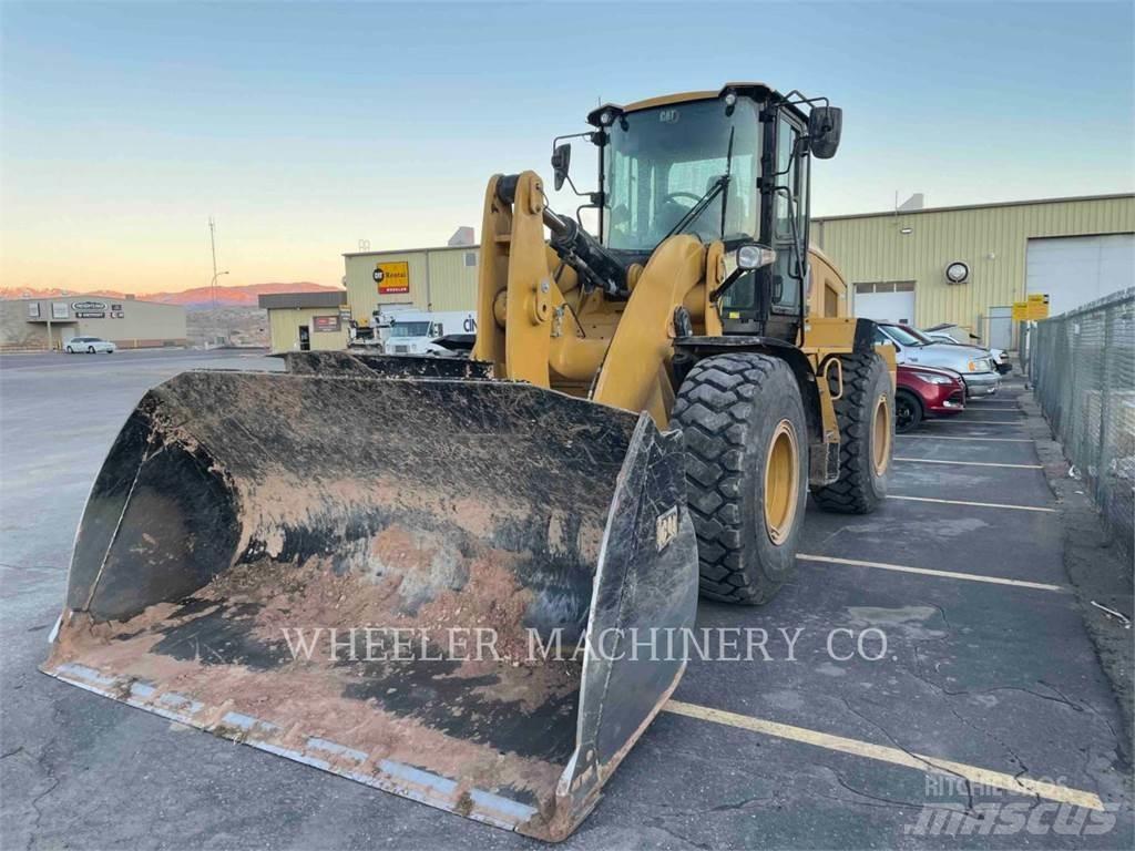 CAT 938M QC Incarcator pe pneuri