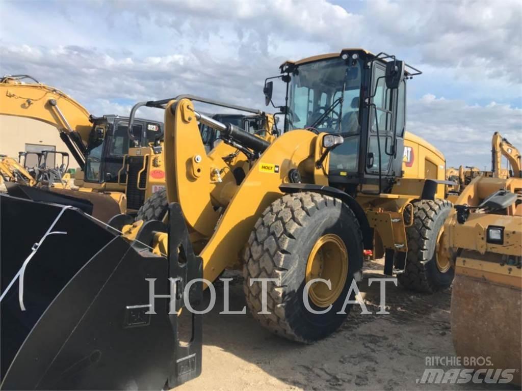 CAT 938M QC Incarcator pe pneuri