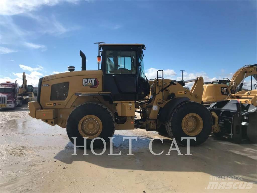 CAT 938M QC Incarcator pe pneuri