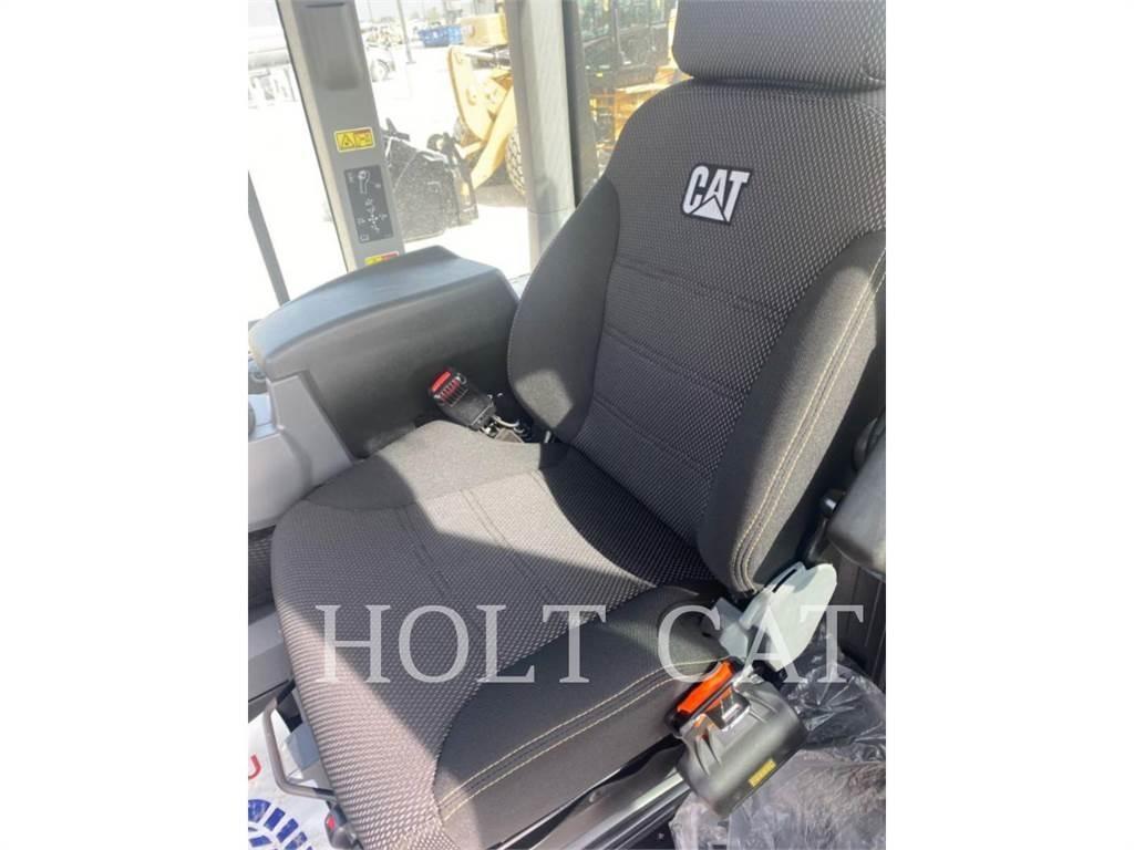 CAT 938M QC Incarcator pe pneuri