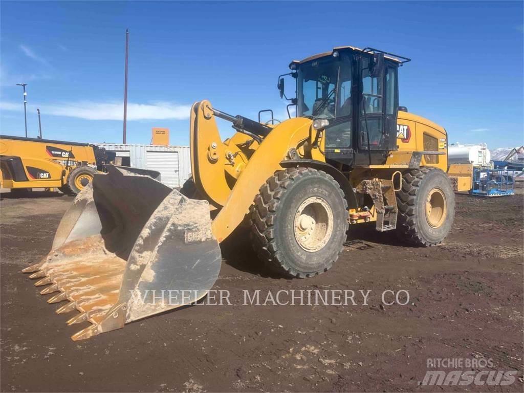 CAT 938M QC Incarcator pe pneuri
