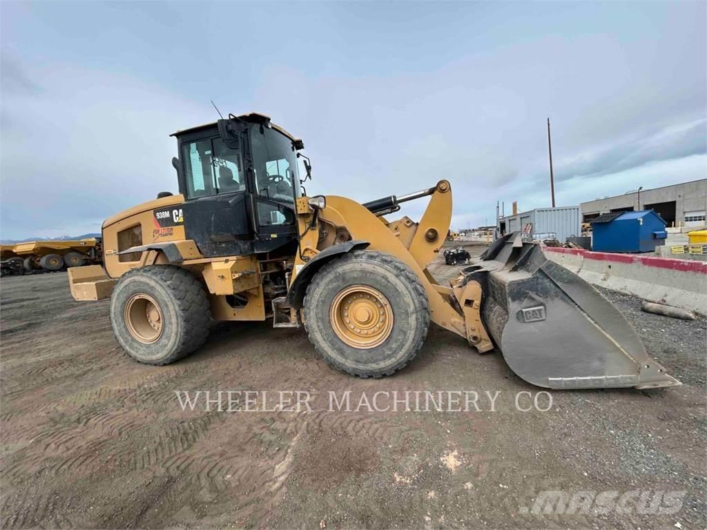 CAT 938M QC Incarcator pe pneuri
