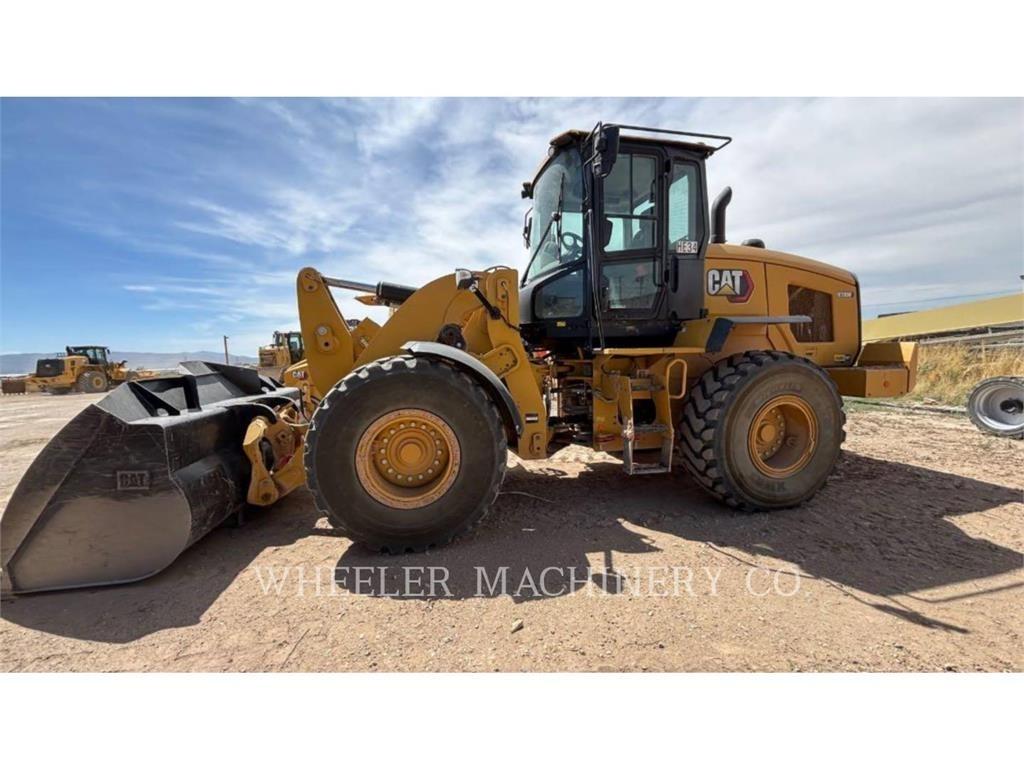 CAT 938M QC Incarcator pe pneuri