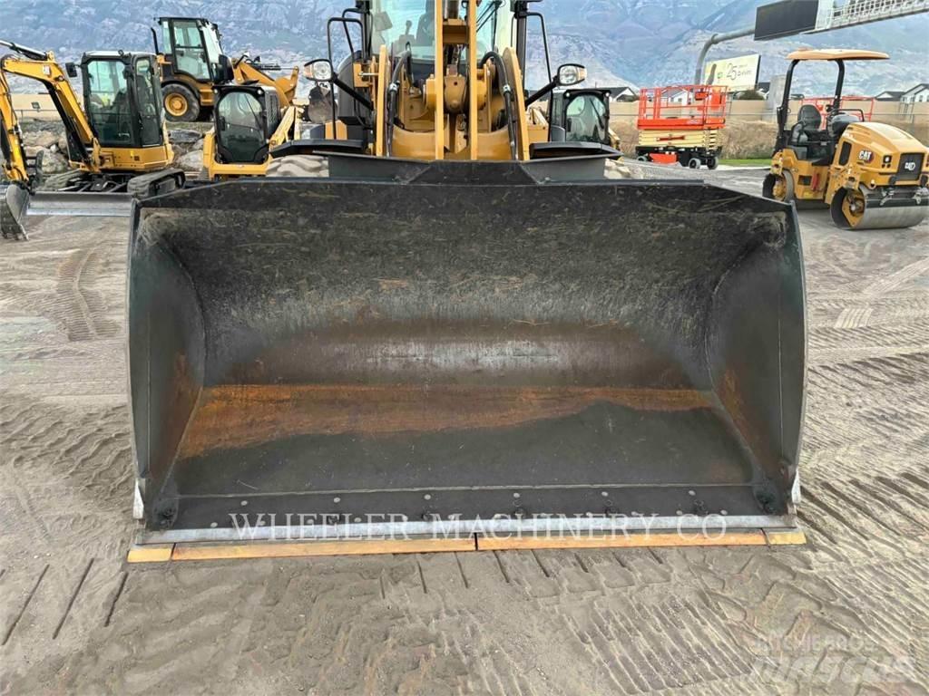 CAT 938M QC 3V Incarcator pe pneuri