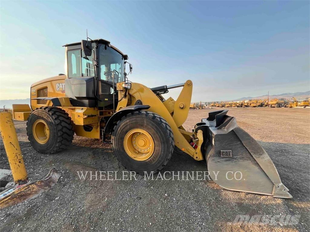 CAT 938M QC 3V Incarcator pe pneuri