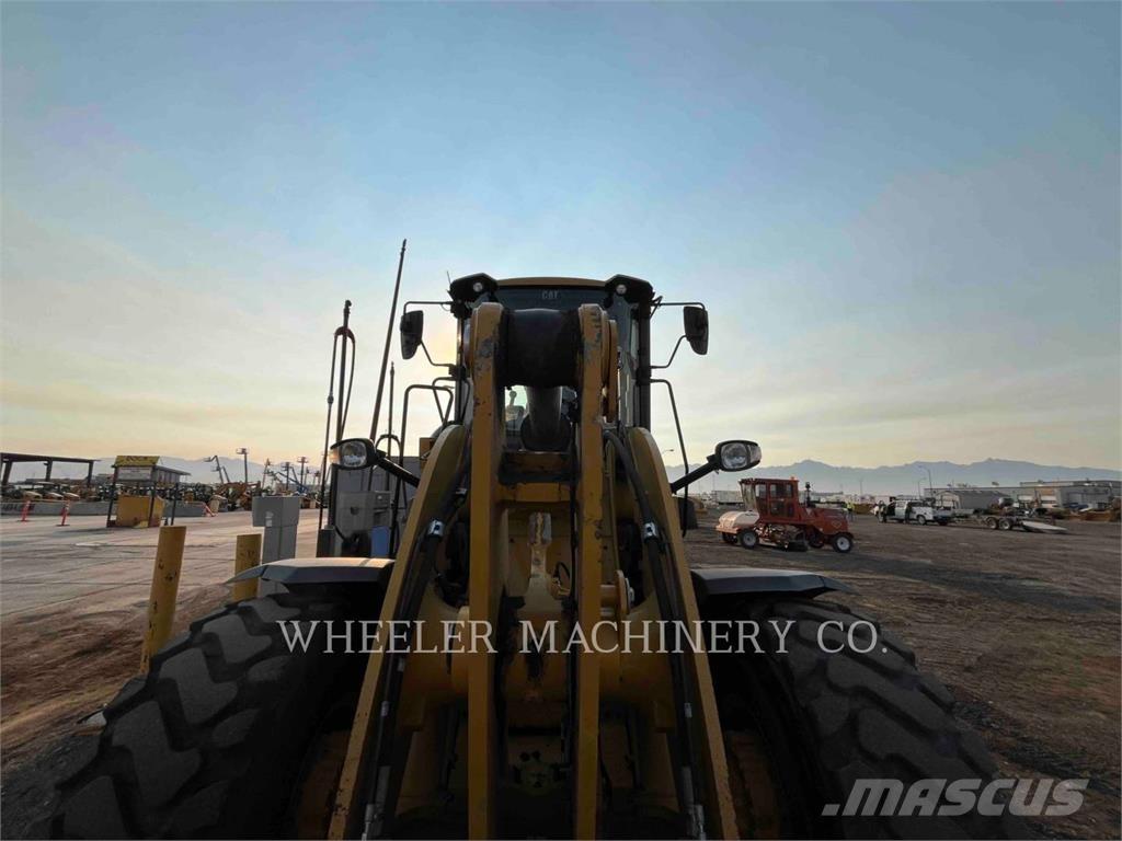 CAT 938M QC 3V Incarcator pe pneuri