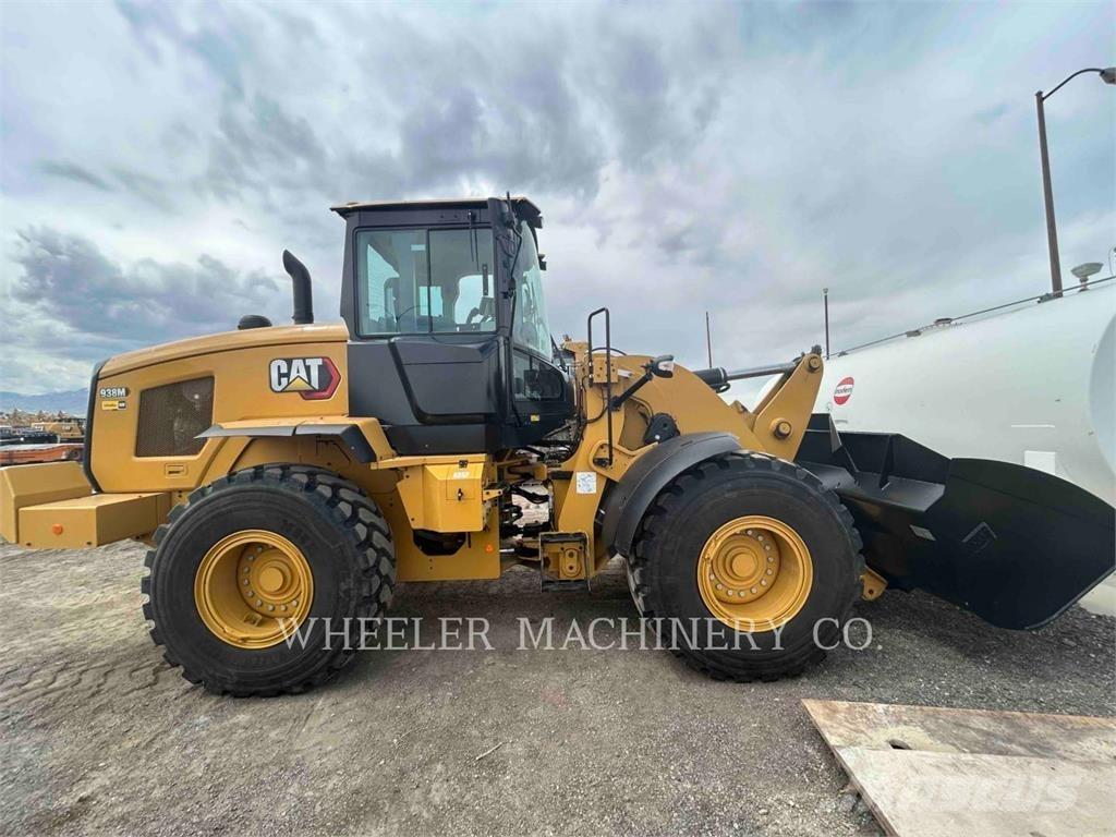 CAT 938M QC 3V Incarcator pe pneuri