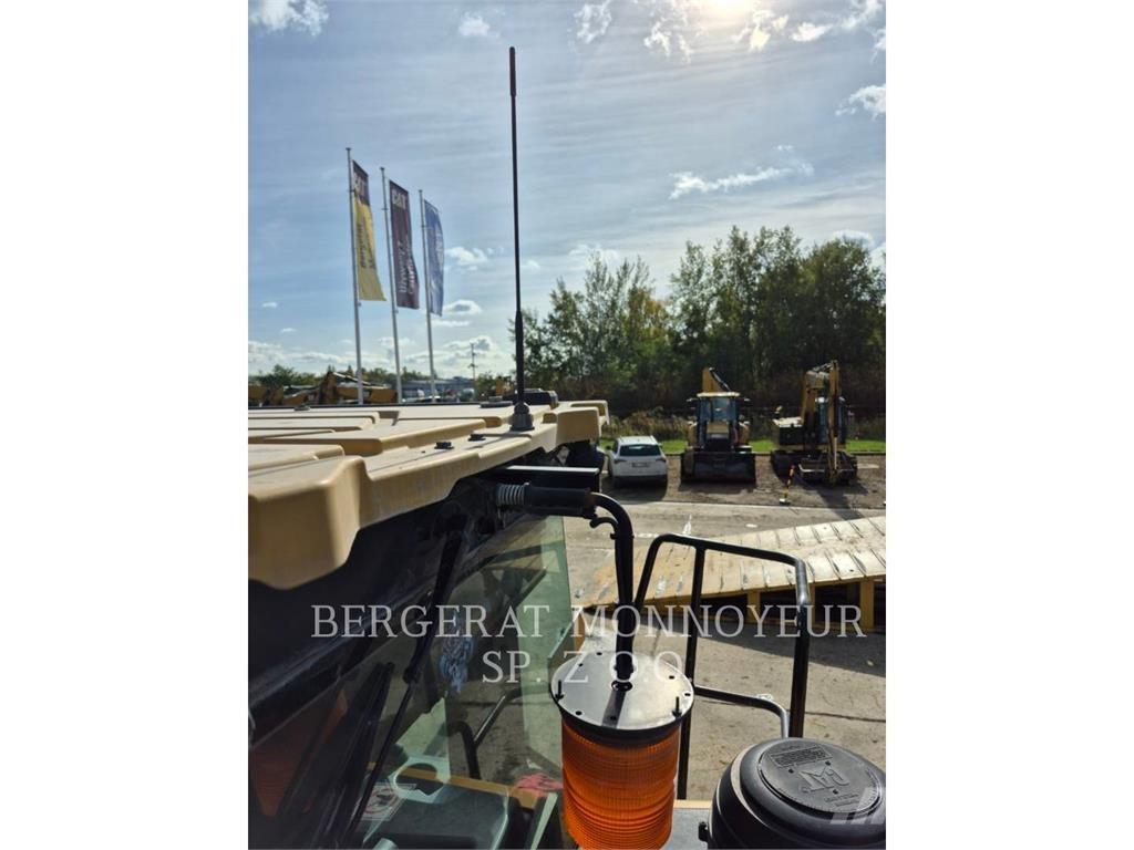 CAT 950 Incarcator pe pneuri