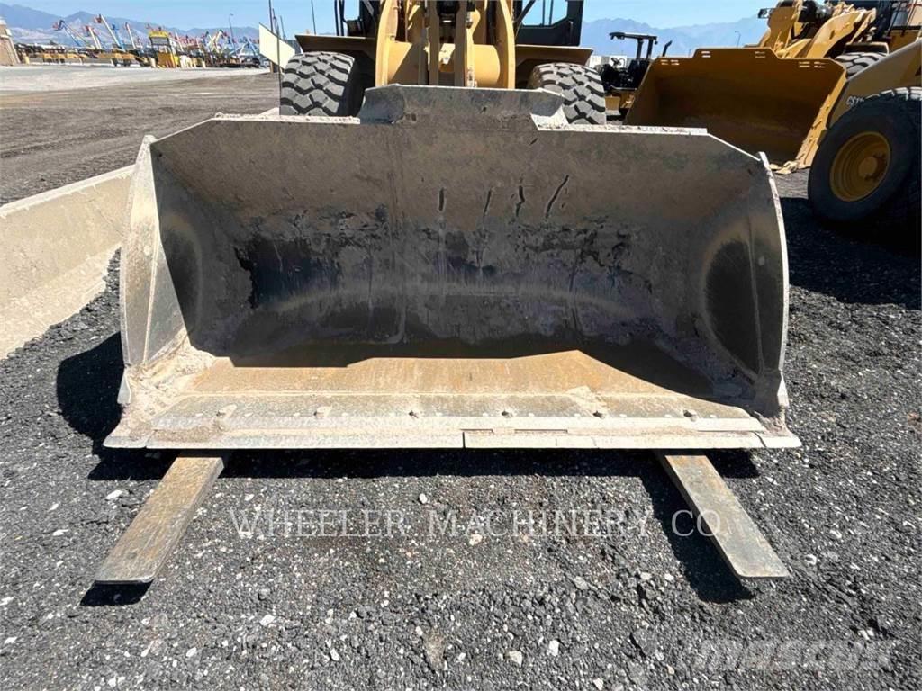 CAT 950 GC QC Incarcator pe pneuri