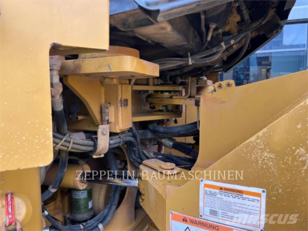 CAT 950G Incarcator pe pneuri