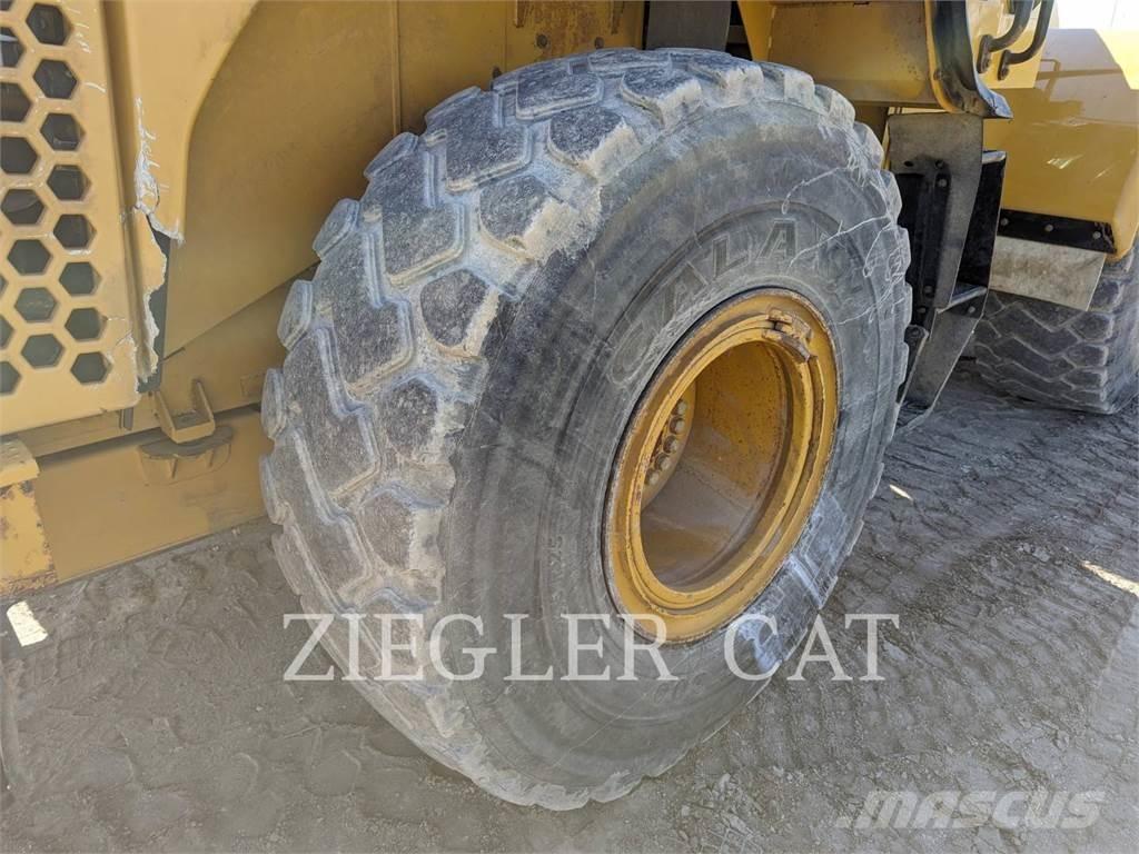 CAT 950K Incarcator pe pneuri
