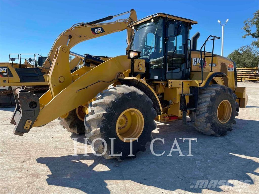 CAT 950M Incarcator pe pneuri