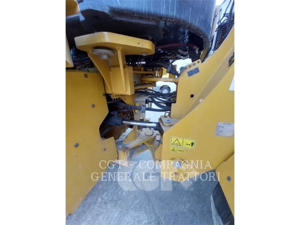 CAT 950M Incarcator pe pneuri