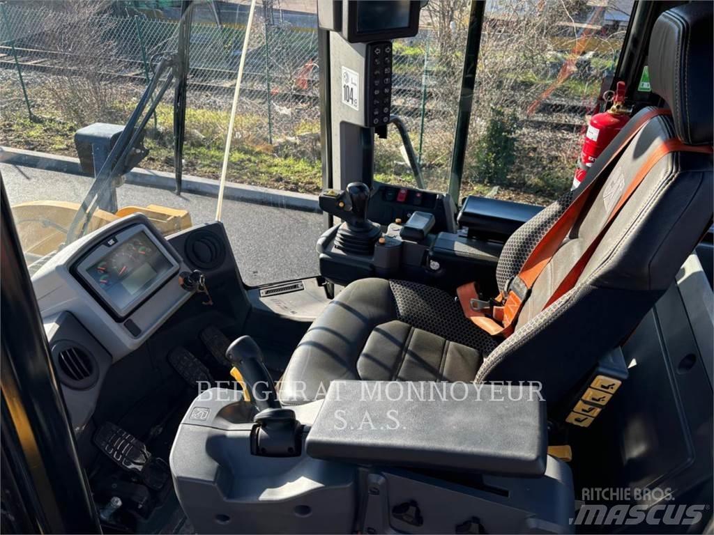 CAT 950M Incarcator pe pneuri
