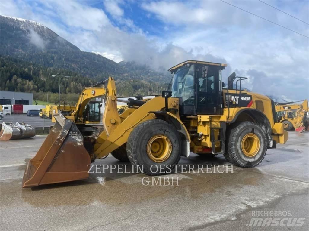 CAT 950M Incarcator pe pneuri