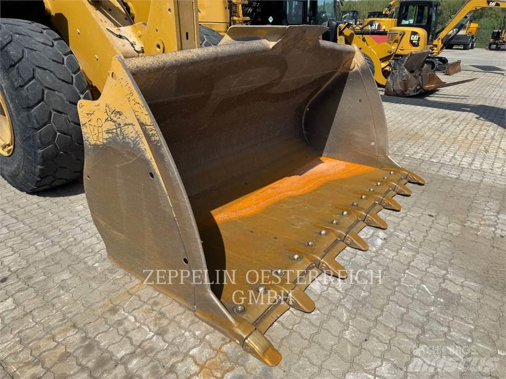 CAT 950M Incarcator pe pneuri