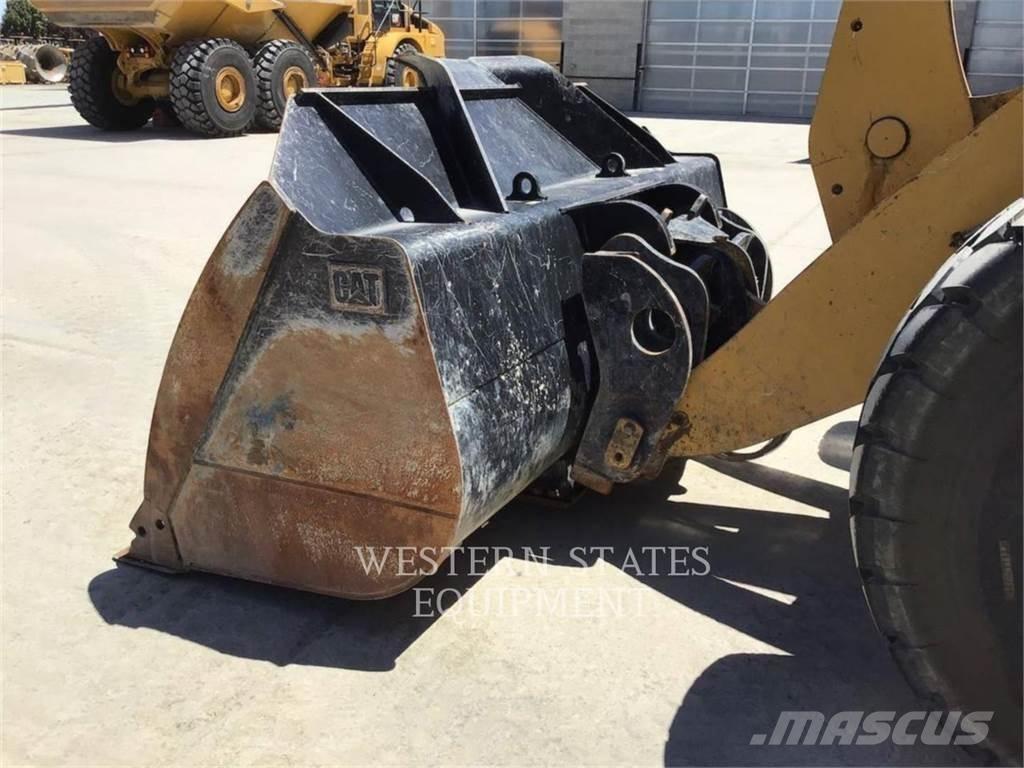 CAT 950M Incarcator pe pneuri