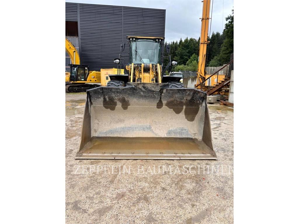 CAT 950M Incarcator pe pneuri