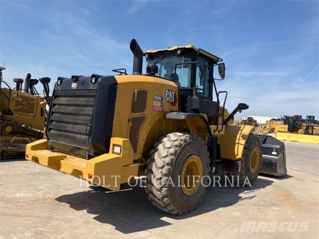 CAT 950M Incarcator pe pneuri