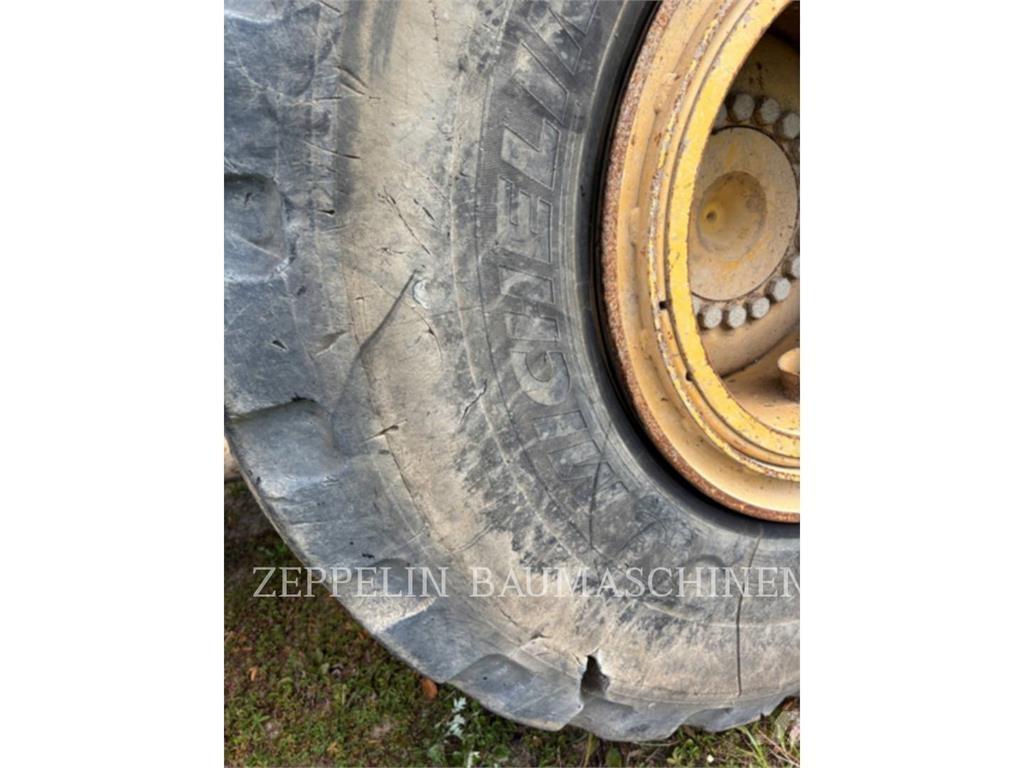 CAT 950M Incarcator pe pneuri