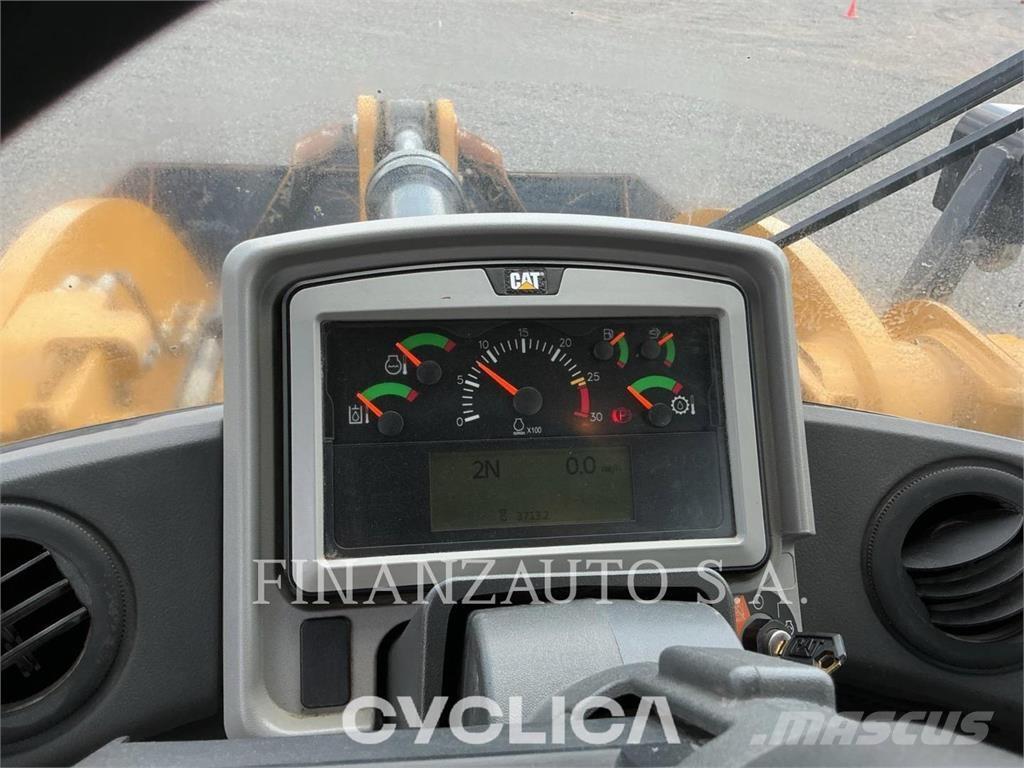 CAT 950M Incarcator pe pneuri