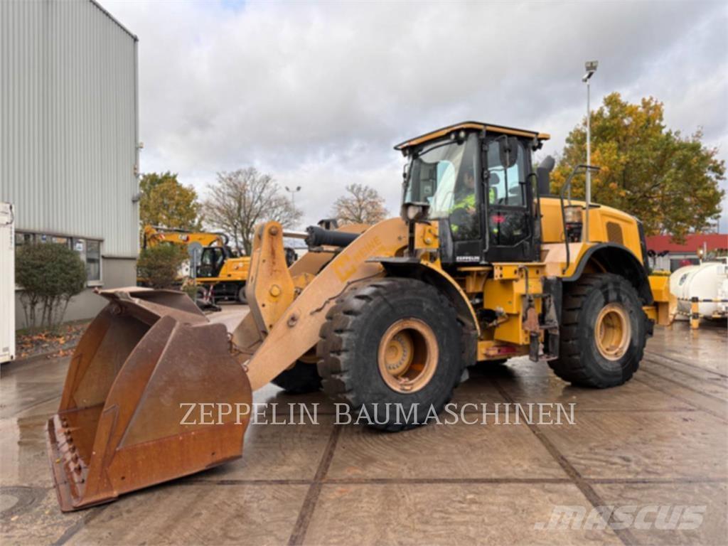 CAT 950M Incarcator pe pneuri