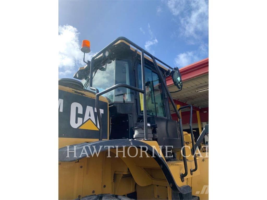 CAT 950M Incarcator pe pneuri