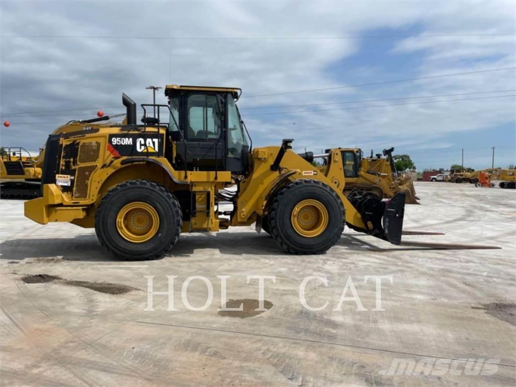 CAT 950M QC Incarcator pe pneuri