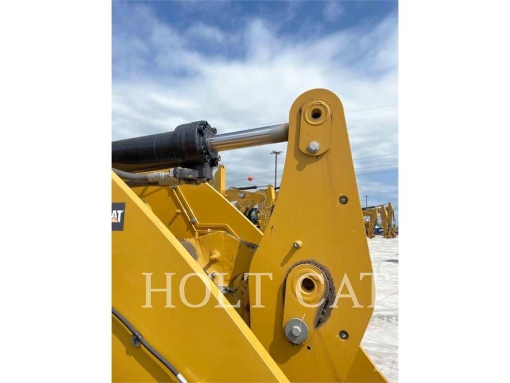 CAT 950M QC Incarcator pe pneuri