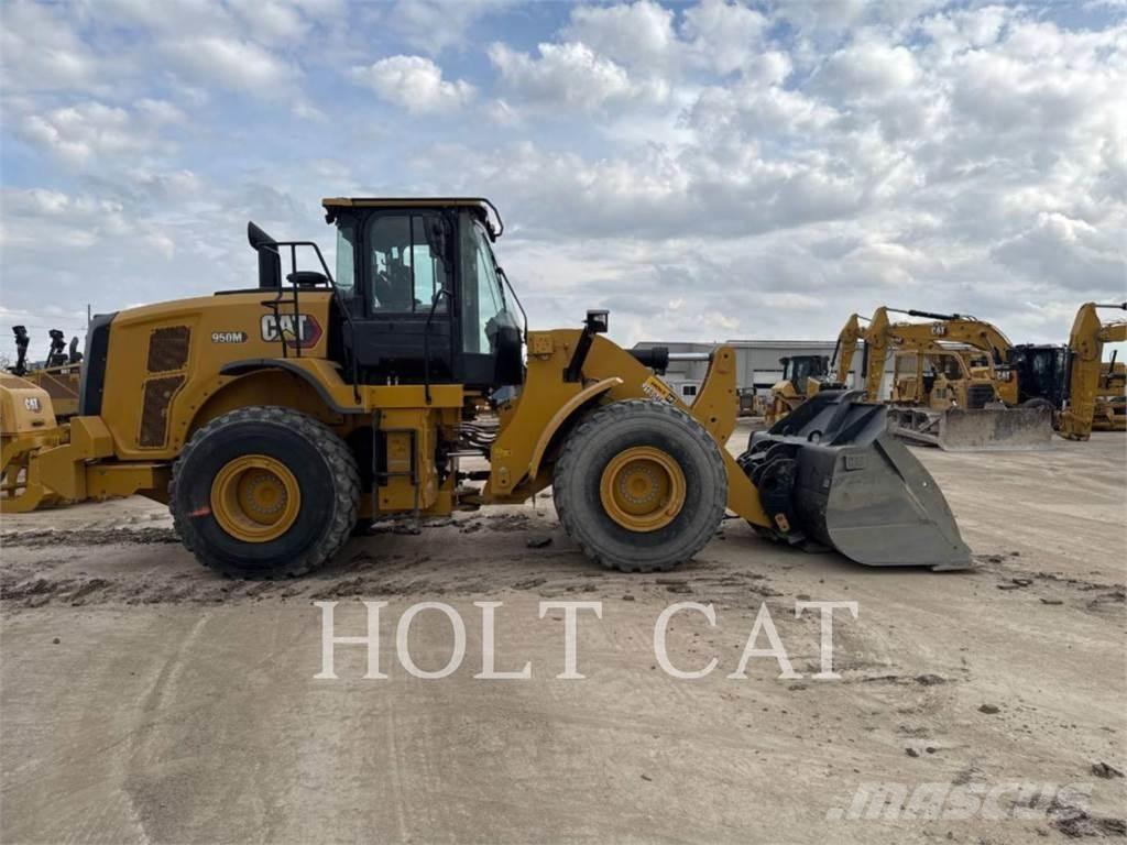 CAT 950M QC Incarcator pe pneuri