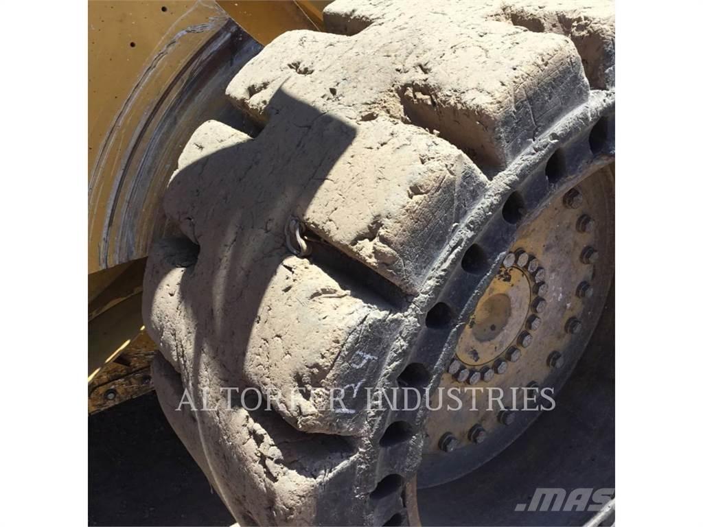 CAT 950M WH Incarcator pe pneuri